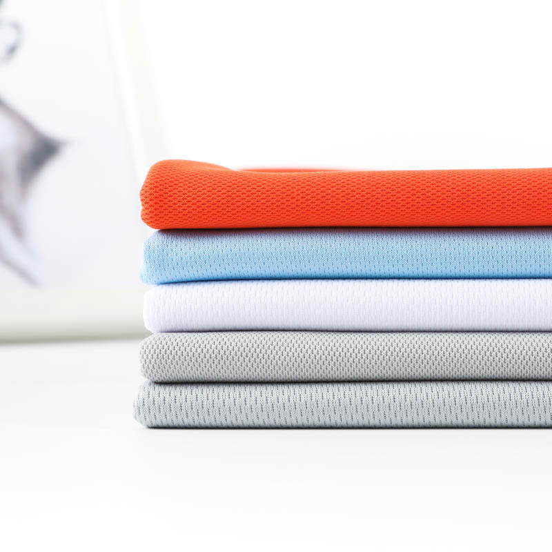 খেলাধুলার পোশাক এবং বিজ্ঞাপনের শার্টের জন্য উপযুক্ত সেকেন্ডারি বার্ডস আই কাপড় খেলাধুলার পোশাক এবং বিজ্ঞাপনের শার্টের জন্য উপযুক্ত সেকেন্ডারি বার্ডস আই কাপড়