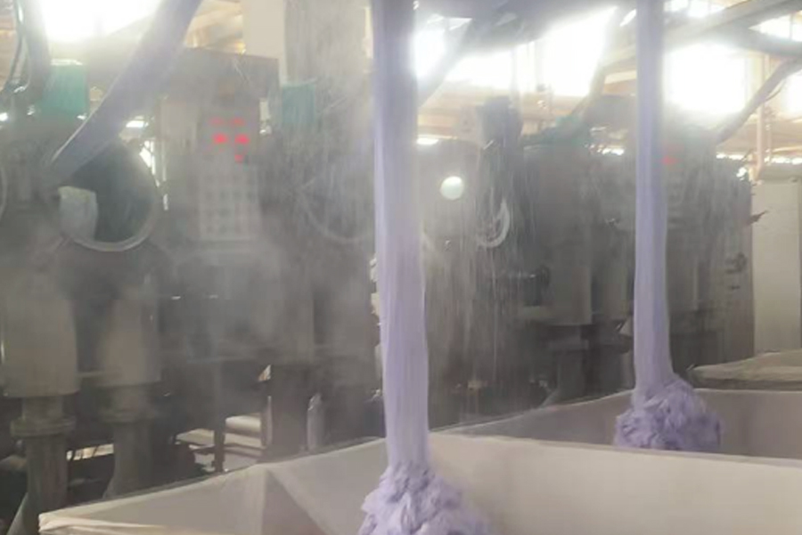 ডাইং কারখানার উৎপাদন-সিলিন্ডার থেকে আধা-সমাপ্ত পণ্য